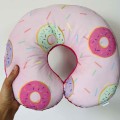 Poduszka podróżna Donuty z fuksją
