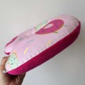 Poduszka podróżna  pączki Donut z fuksją