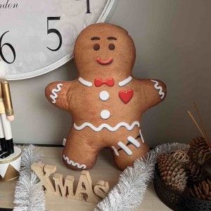 Poduszka świąteczna Ciastek Piernikowy chłopiec 