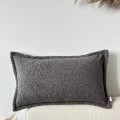 Poduszka boucle prostokątna grafitowa
