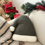 Poduszka w kształcie czapki Mikołaja zielona