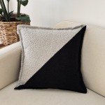 Poduszka dekoracyjna kwadrat boucle dwukolorowa jasny szary i czarny skośny wzór