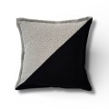 poduszka dekoracyjna boucle czarny-szary skos