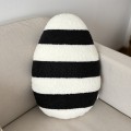 poduszka jajko pisanka boucle paski czarno-białe