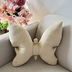 Poduszka dekoracyjna Motyl beżowy 