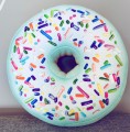 Poduszka pączek Donut miętowy Poduszkownia